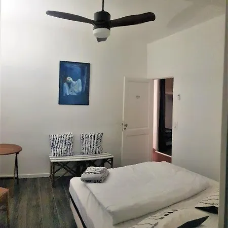 T4 Centre Historique Apartment