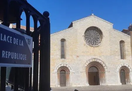 T4 Centre Historique * Hyères
